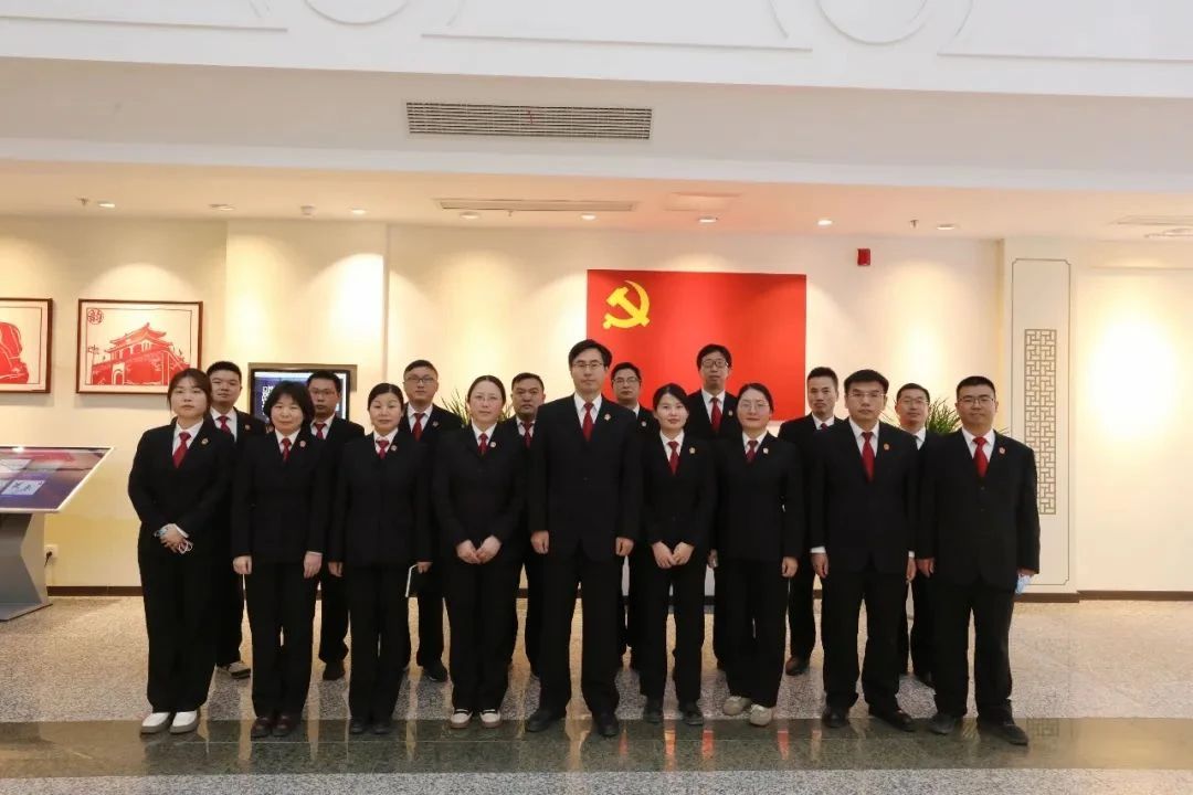 【回眸2023·海法瞬間⑥】加強(qiáng)隊(duì)伍建設(shè)，努力打造忠誠干凈擔(dān)當(dāng)?shù)倪^硬法院鐵軍4.jpg