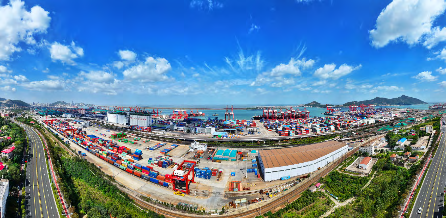 中哈（连云港）物流合作基地　王健民摄.png