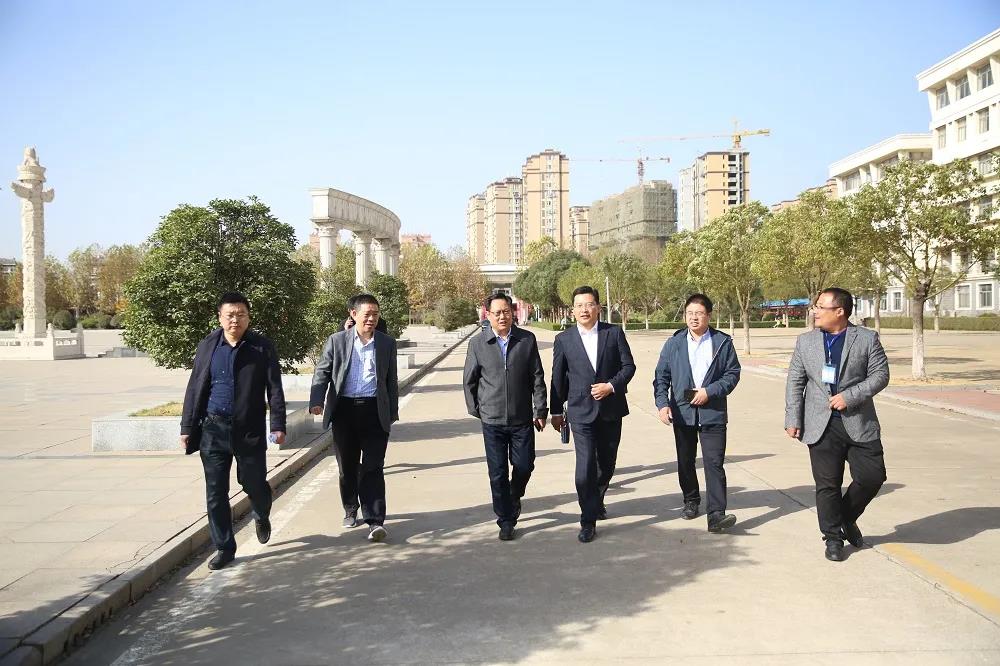 副区长徐健到赣榆中专调研