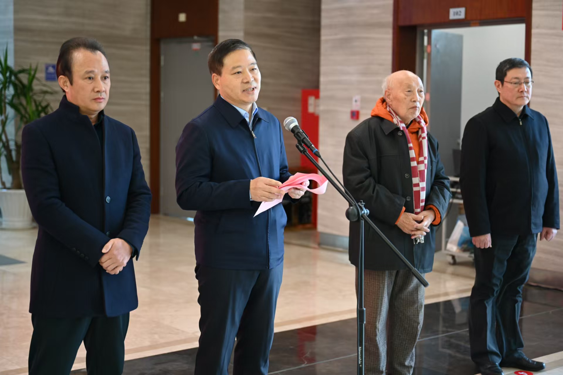 市档案馆党组书记、馆长许思文致辞讲话.jpg