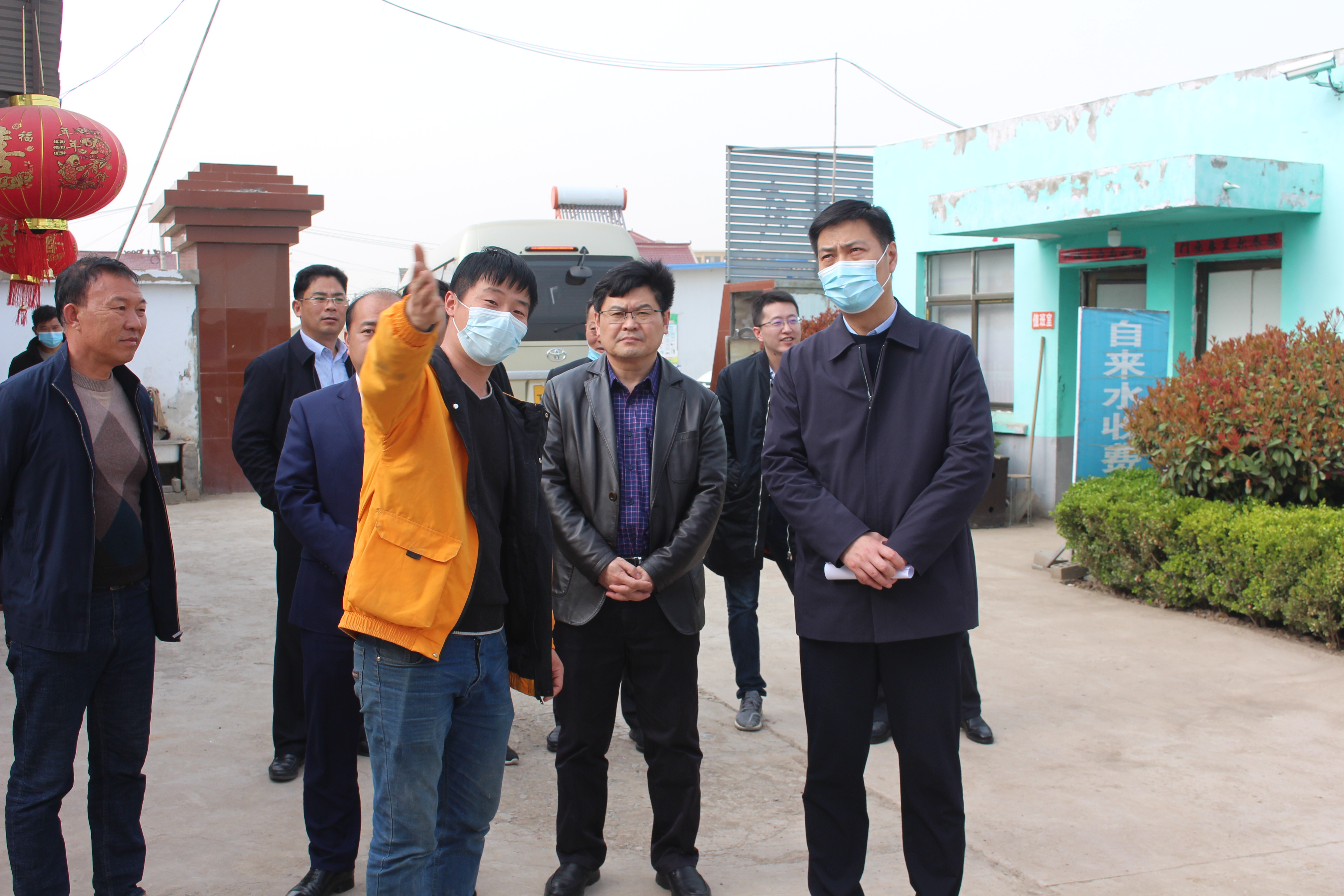魏市长巡河图片.JPG