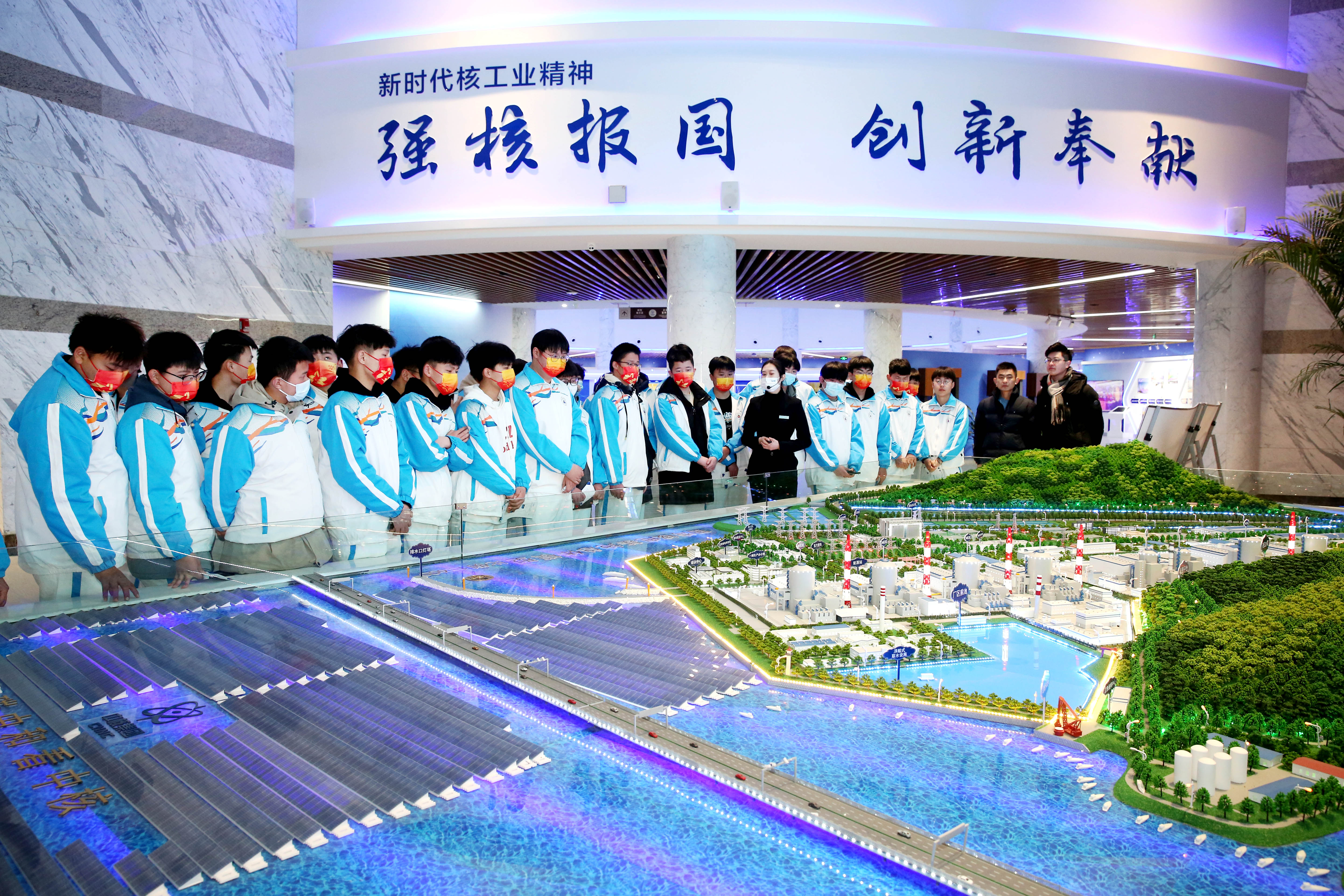 党建引领聚合力 访企拓岗促就业9.jpg 党建引领聚合力 访企拓岗促就业9.jpg