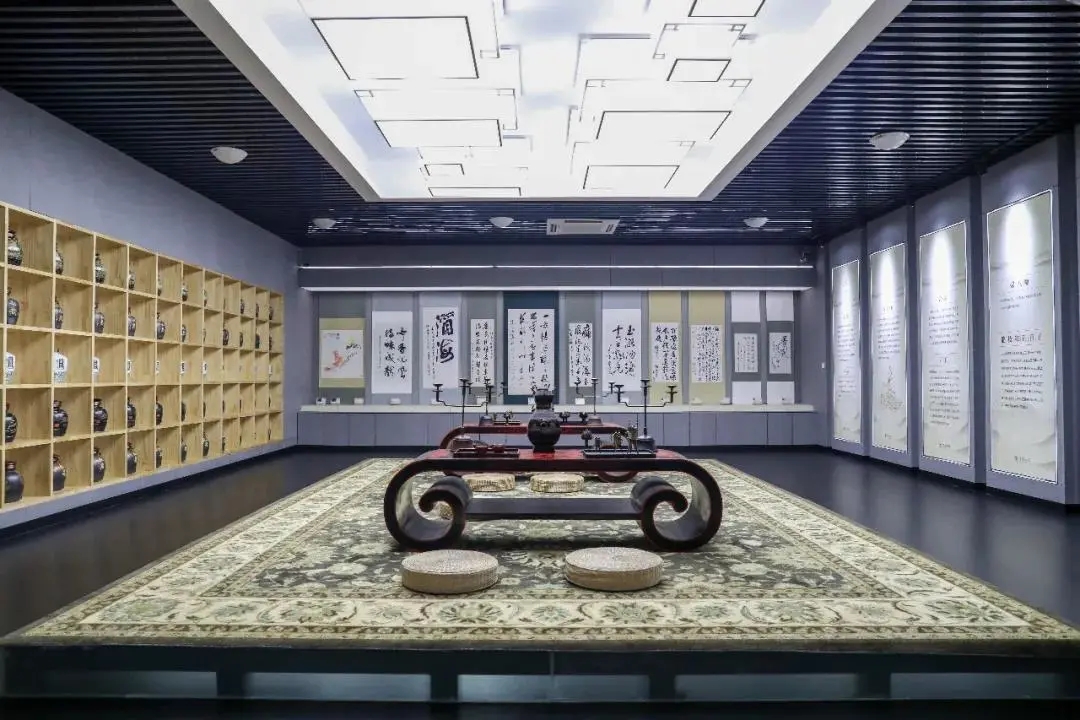 汤沟酒文化馆内景.jpg