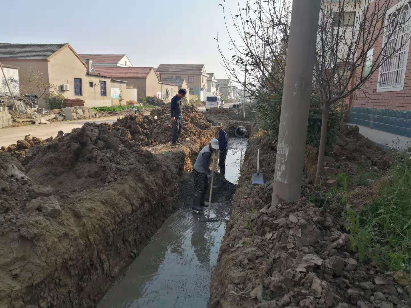 猴嘴街道民生动态黄沙村积极推进雨污分流系统修建