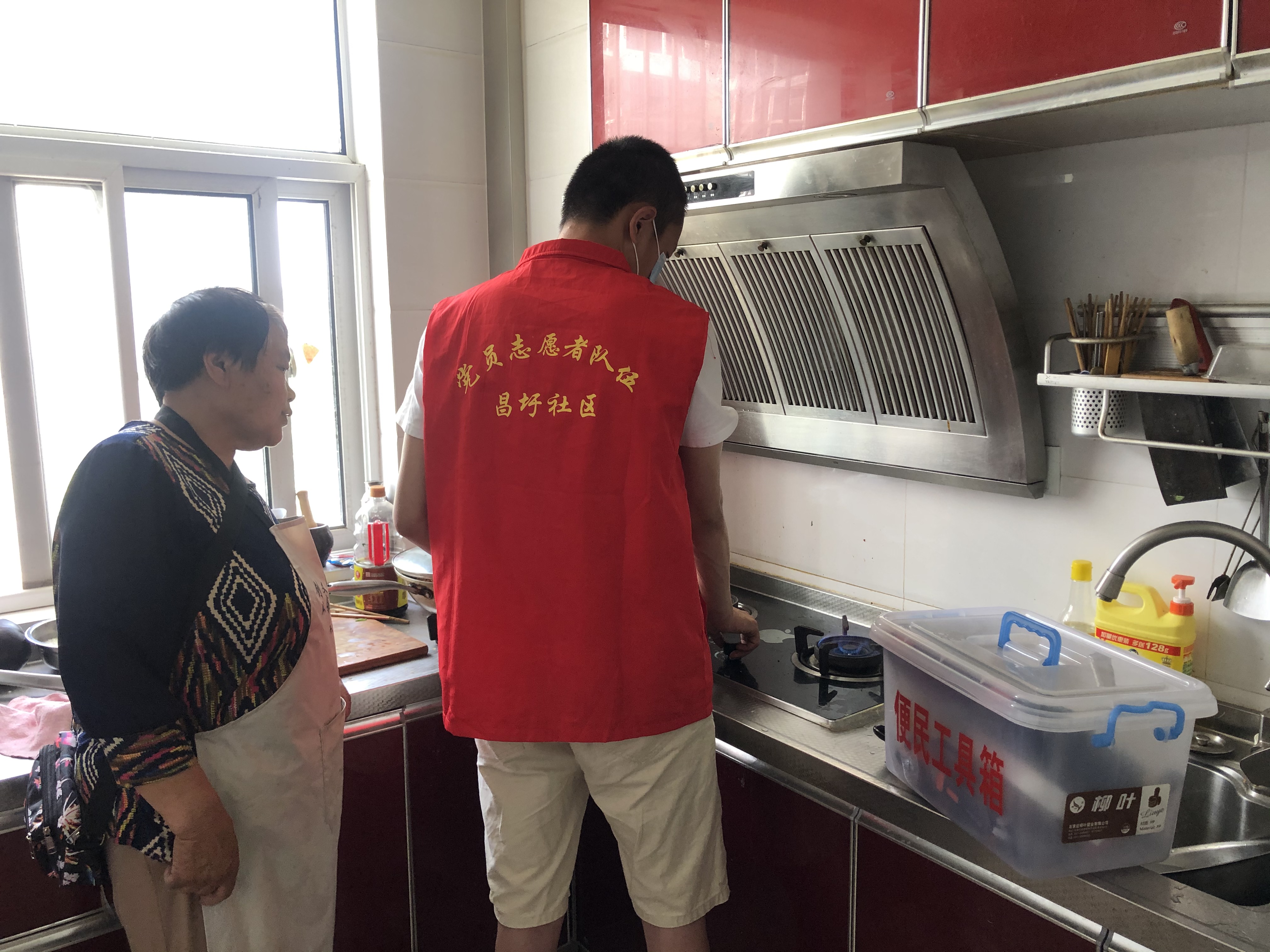 猴嘴街道昌圩社区精准对接居民需要打通服务居民群众的最后一公里