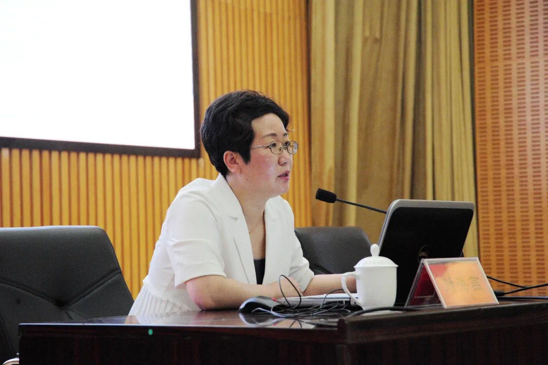 开发区召开创建全国文明城市工作培训会