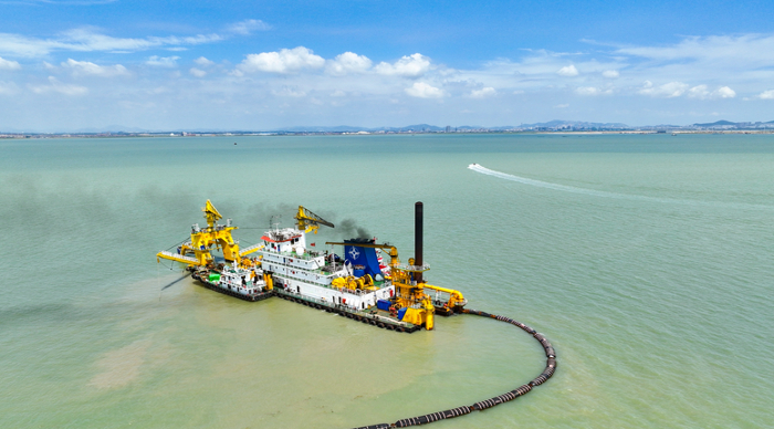 赣榆港区10万吨级航道工程加快建设