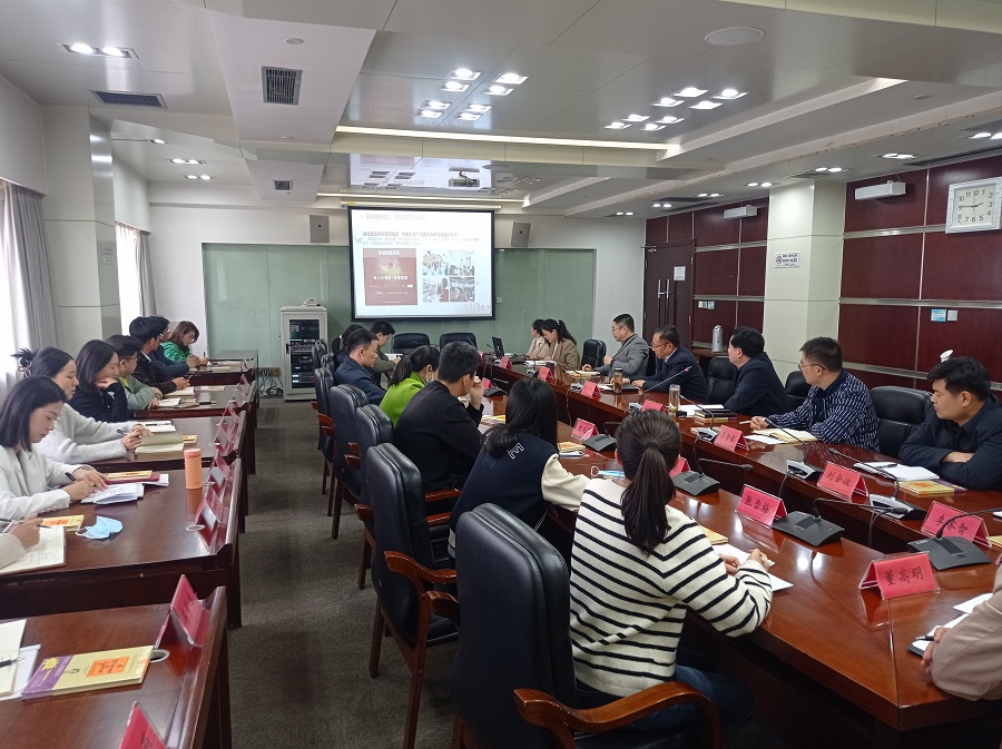 2青年座谈会 (2).jpg