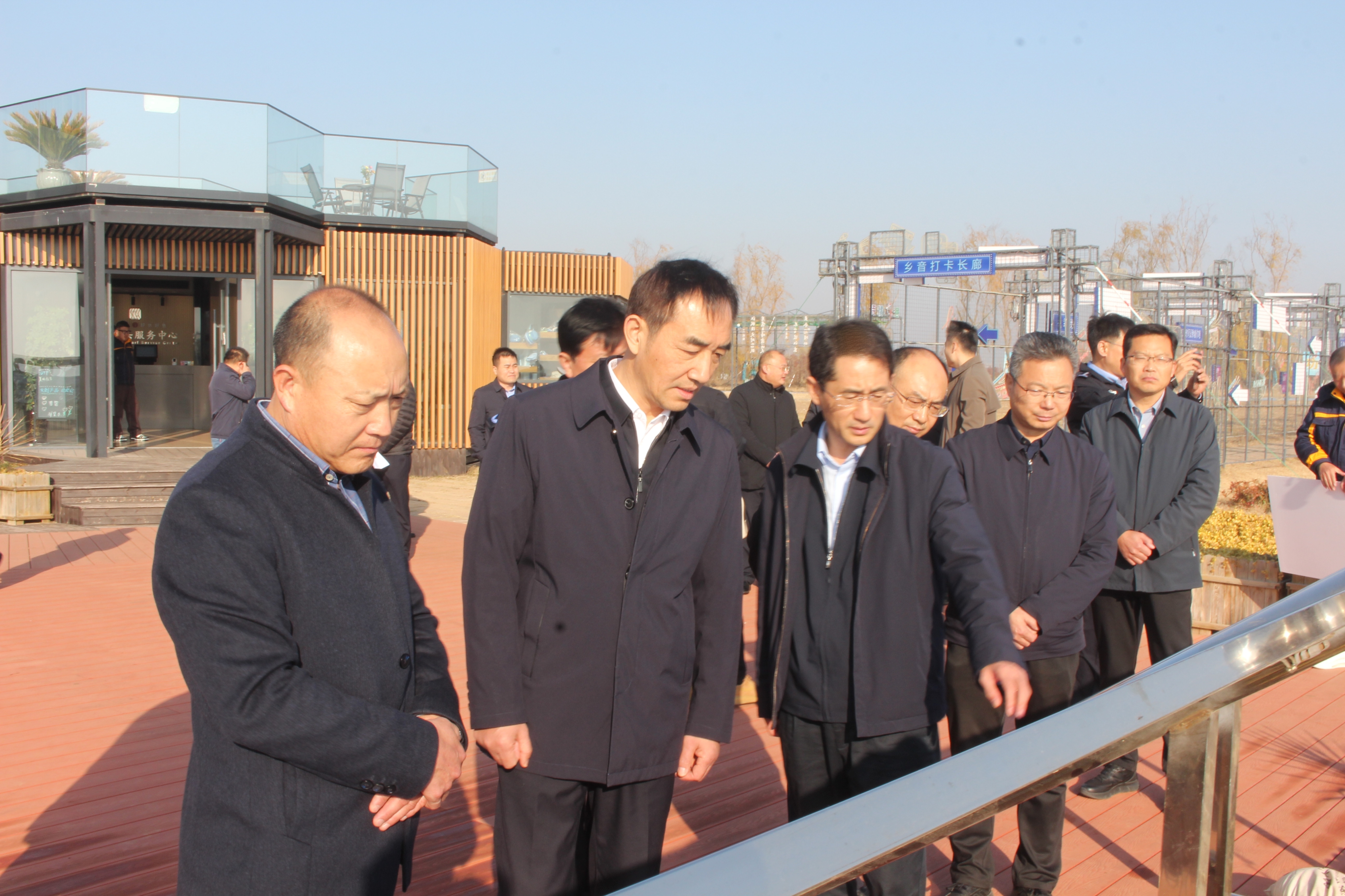 市级河长房庆忠赴石梁河水库开展巡河